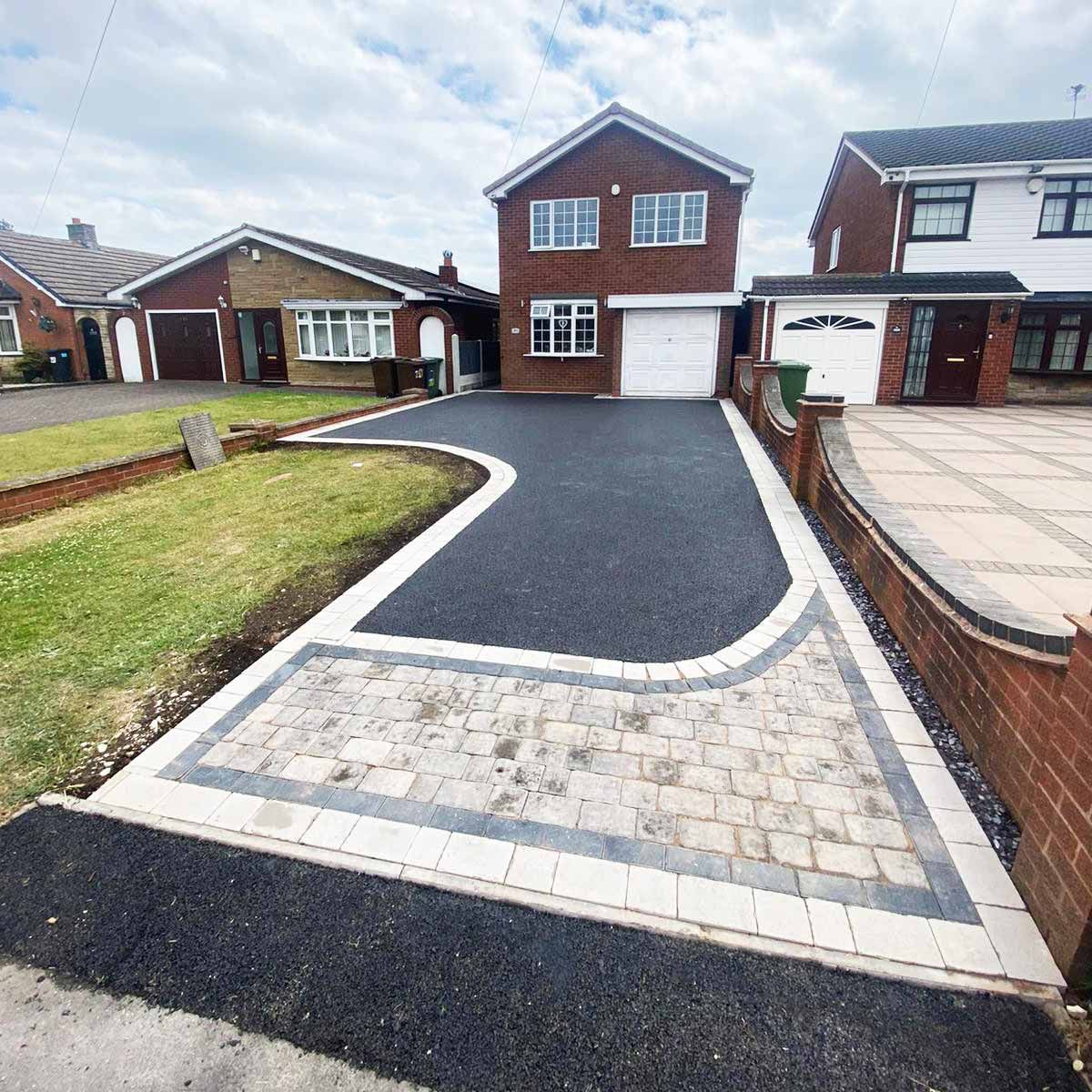 This is a photo of a Resin bound driveway in Preston.The installation was done by Preston Resin Driveways